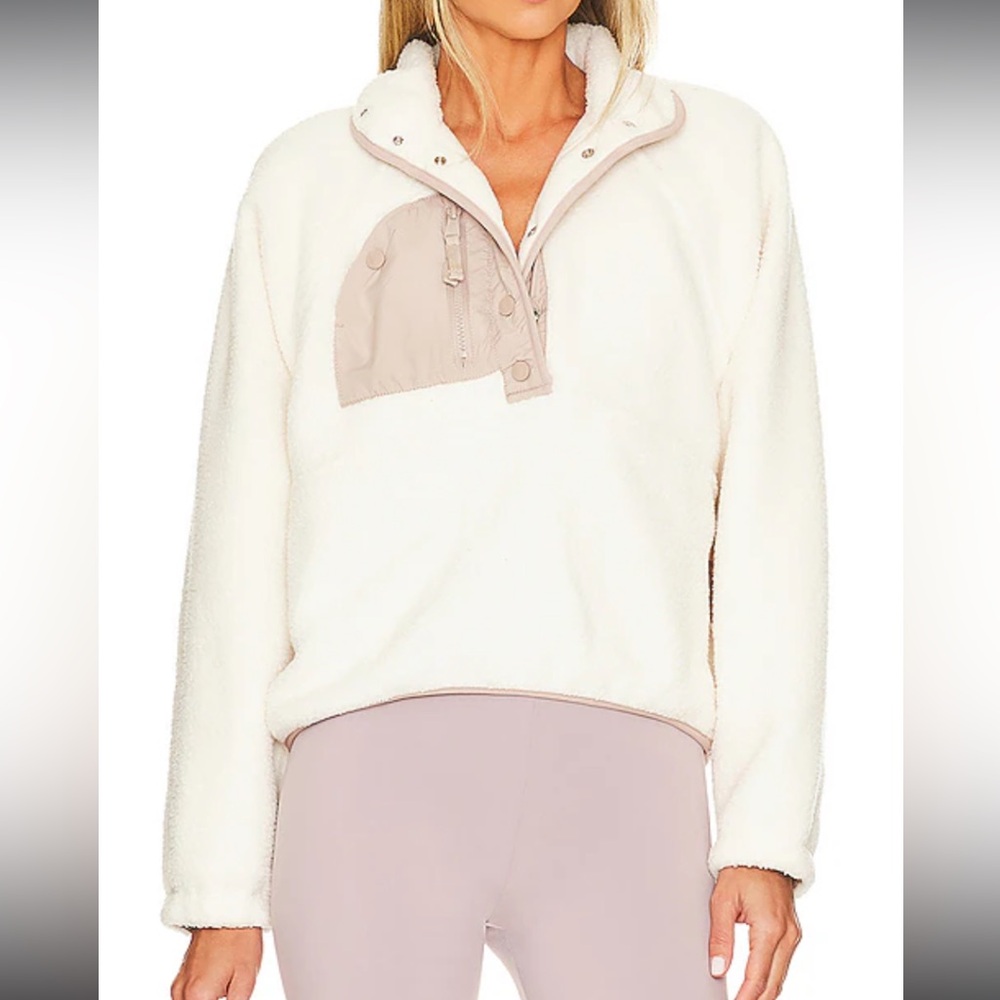 Fp Movement Hit The Slopes - image 1